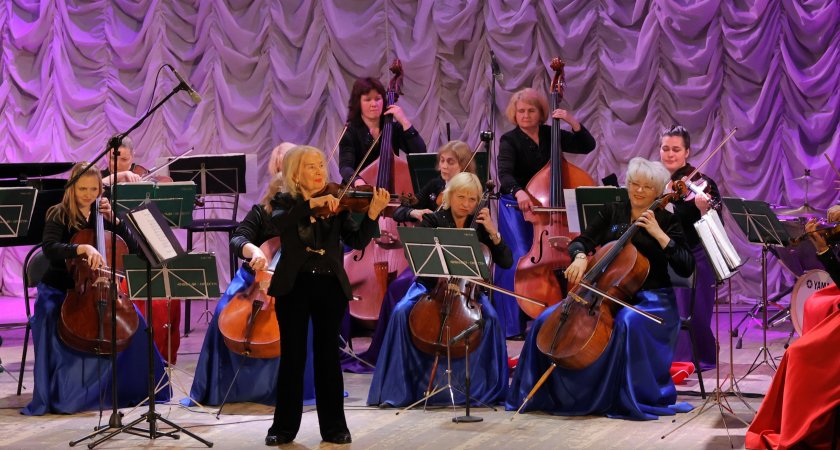 Российский государственный академический камерный «Вивальди-оркестр» выступает в Дзержинск