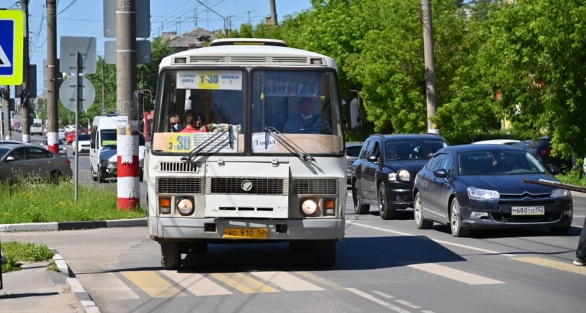 Обновленный маршрут автобуса № Т-30 в Дзержинске свяжет улицу Петрищева и площадь Ленина