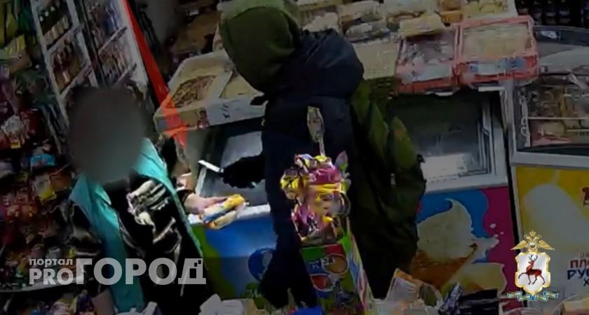 Бездомный с канцелярским ножом ограбил магазин в Нижнем Новгороде