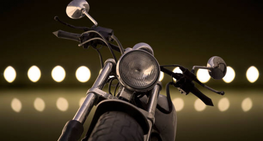 Ночная авария в Навашинском районе: подростки на мопеде врезались в дерево