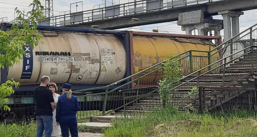 Владельца опасного пешеходного моста в Игумново накажут и заставят его ремонтировать