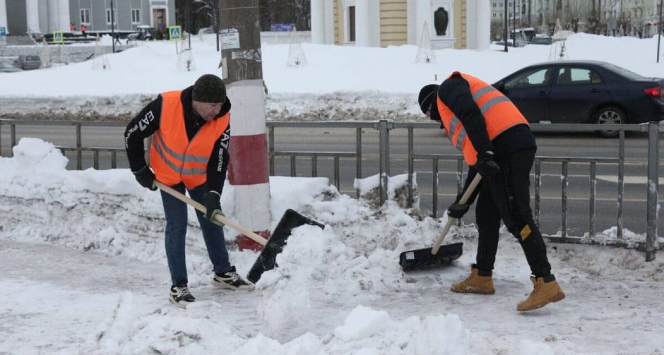 В Дзержинске за сутки вывезли 780 кубометров снега