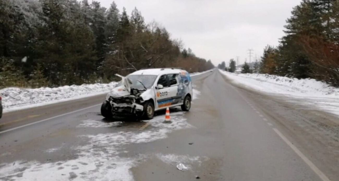 Два ДТП с пострадавшими произошли из-за неудачных обгонов в Дзержинске