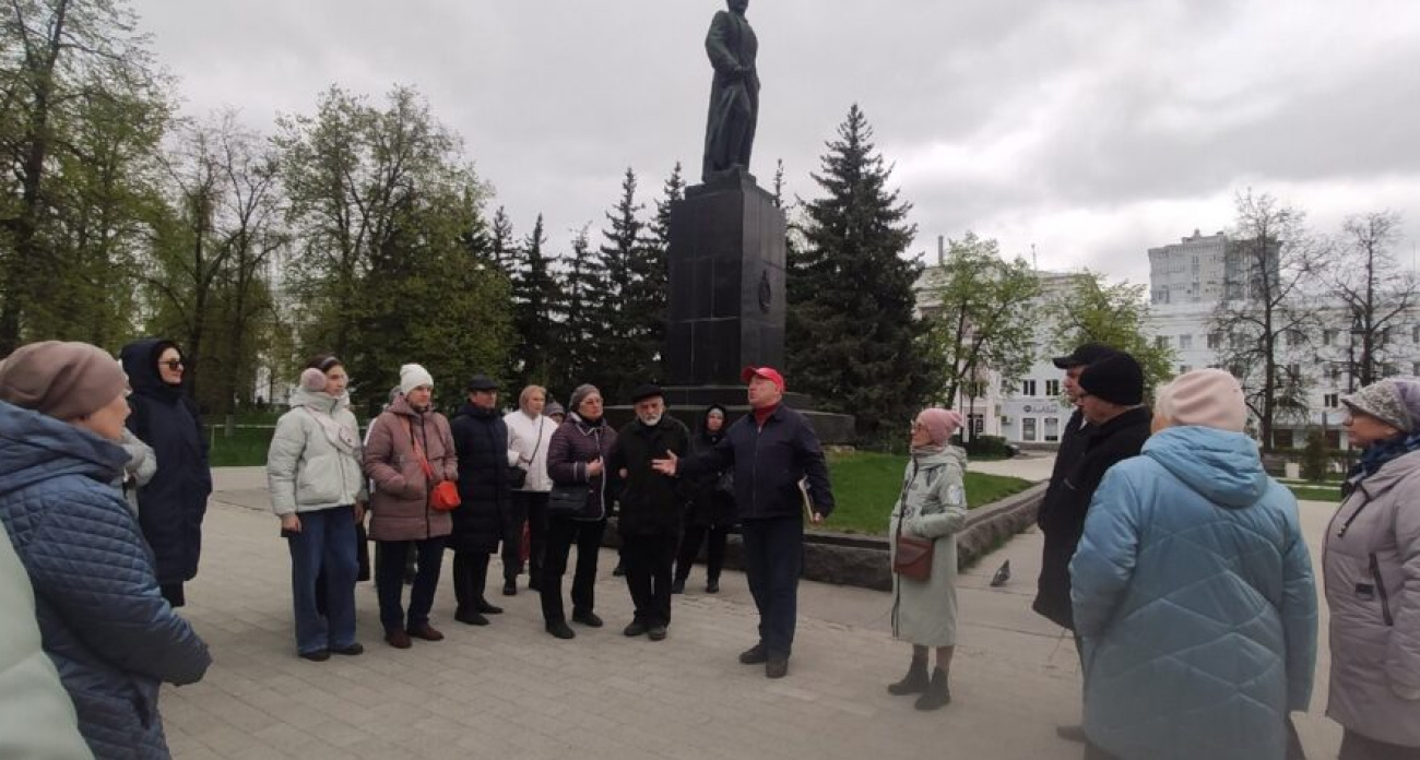 В Дзержинске прошла бесплатная экскурсия "Штрихи к портрету города"