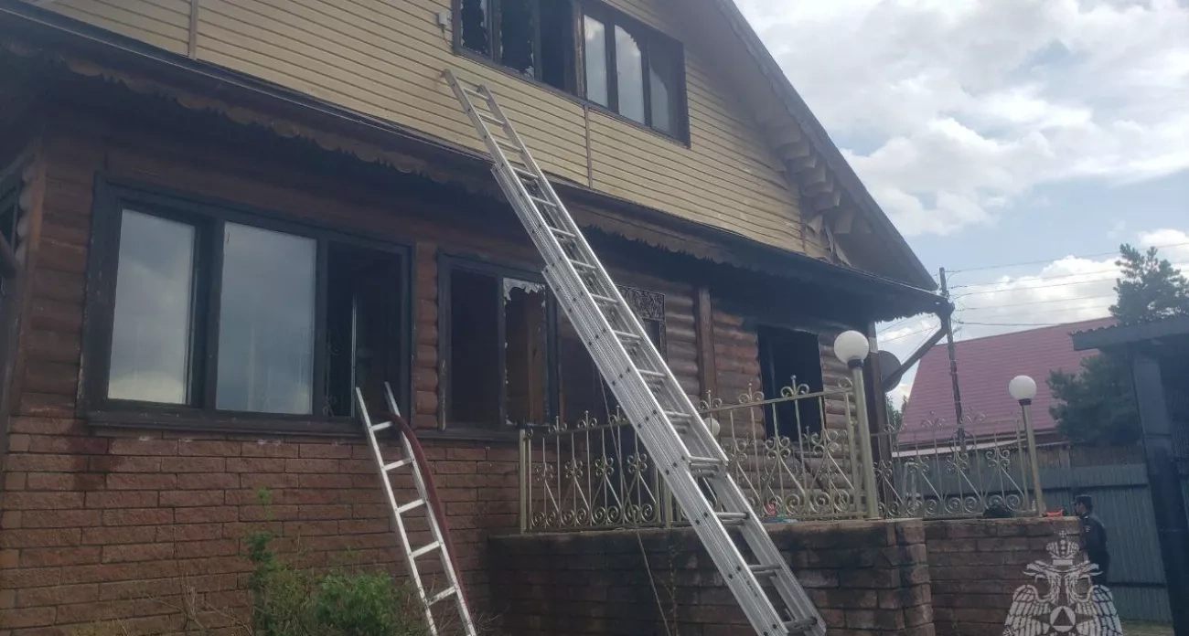 Трагический пожар унес жизни матери и ребенка, масштабная врезка водоводов - главные новости за 2 августа в Дзержинске