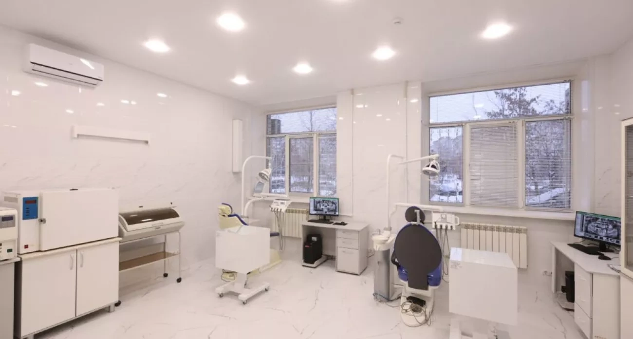 Дзержинск: крупнейшая стоматология поглотила три поликлиники, наставники сразились за звание лучшего - главные новости за 14 августа