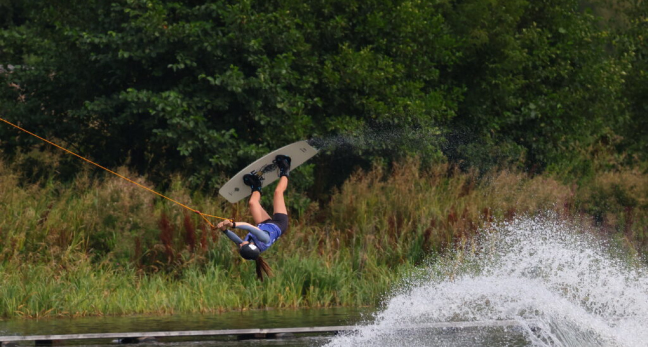 Десять райдеров сражались за Кубок России на 680-метровой дистанции с экстремальными пируэтами