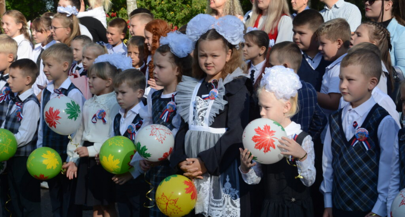 150 лет знаний: старейшая школа Нижегородской области встретила 23 тысячи учеников