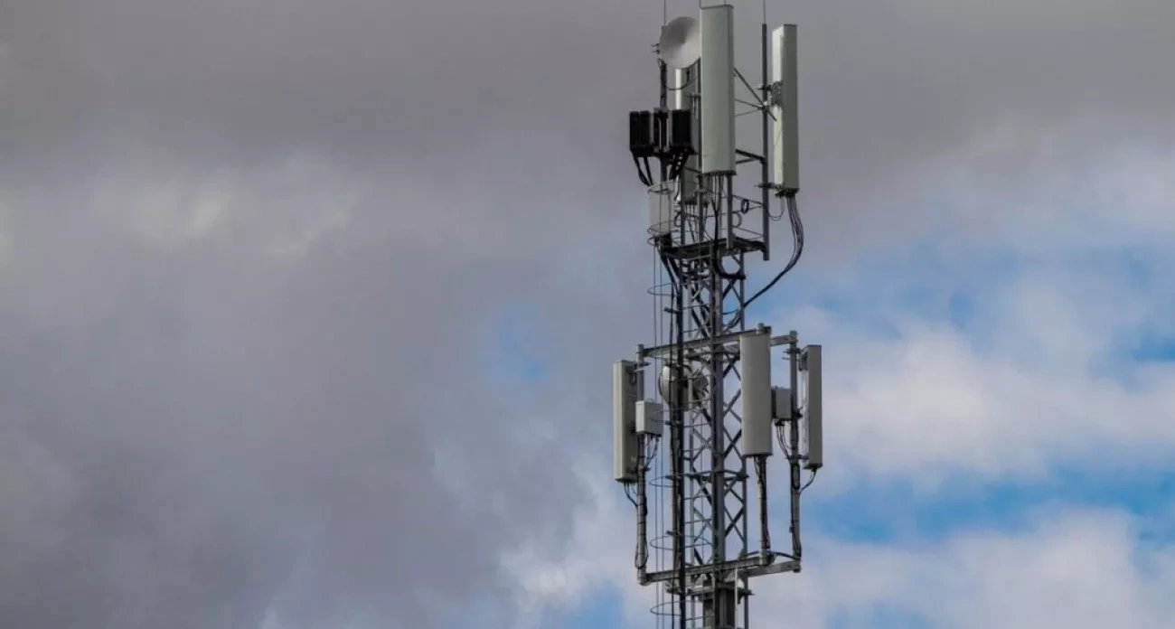 Россияне выбирают 500 деревень для мобильного интернета и глава Дзержинска требует выполнения обязательств по школе - главные новости за 7 сентября