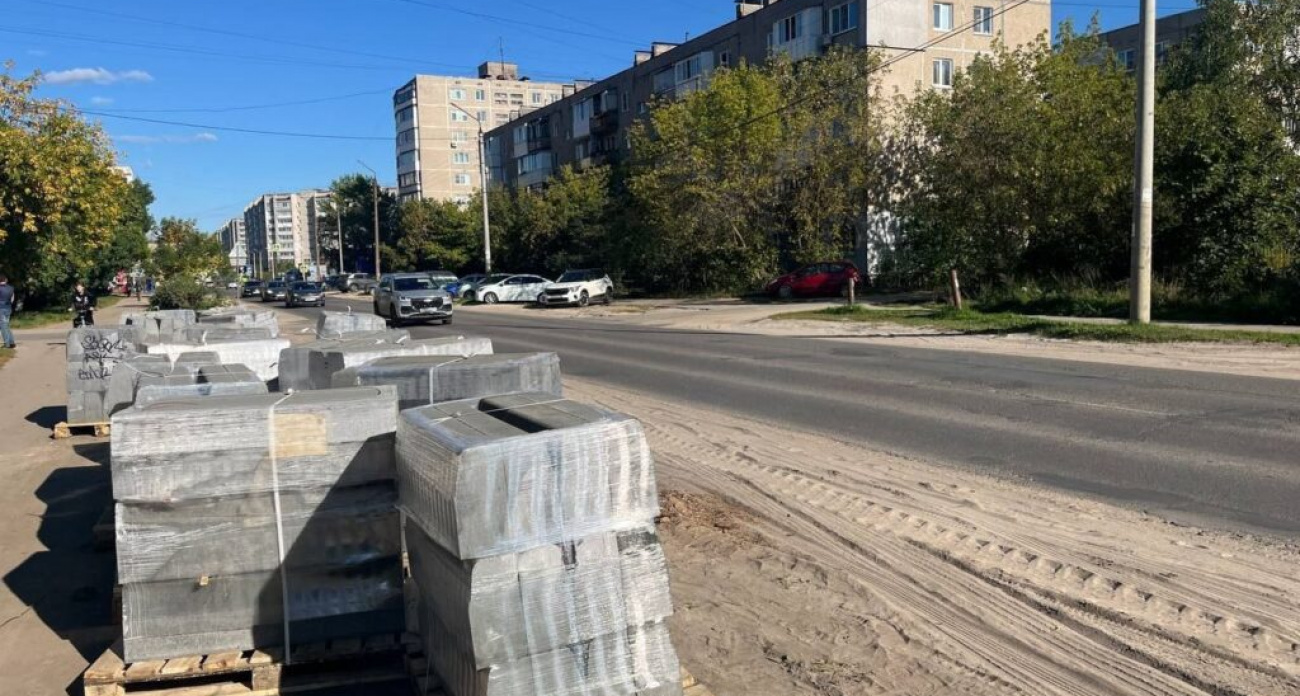 На улице Строителей в Дзержинске установят 6 остановок и перекроют движение до конца года