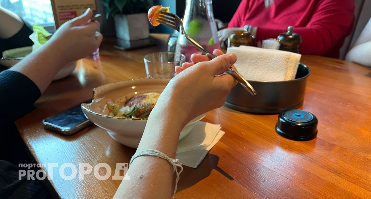 Плавучий ресторан в Дзержинске закрыли на три месяца за нарушения безопасности