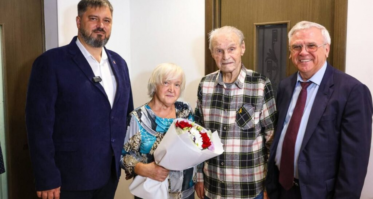 В 17 лет сбежал на фронт: разведчик-освободитель Дзержинска отметил 99-летие