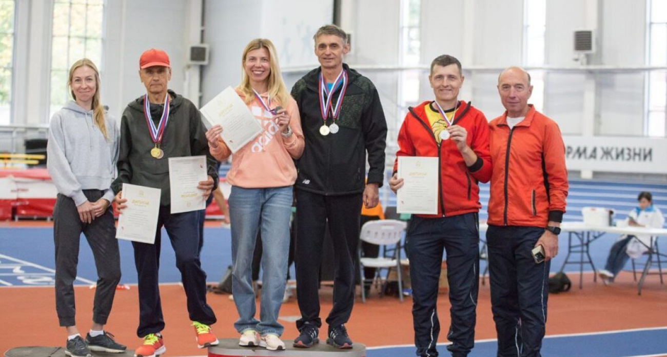 Ветераны-легкоатлеты из Дзержинска завоевали 8 медалей и серебро в борьбе с 20 командами