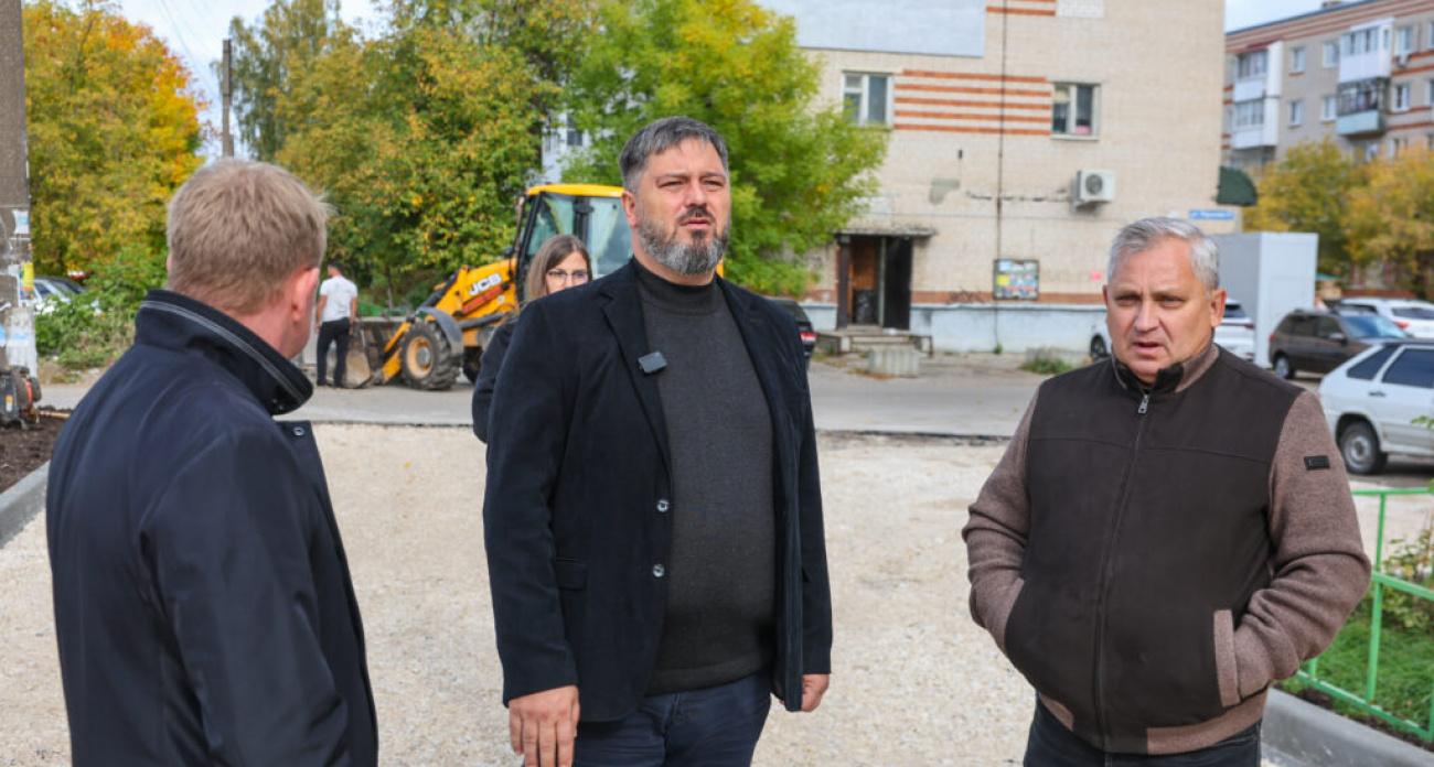 В Дзержинске жители составили список требований к ремонту дворов по нацпроекту ФКГС