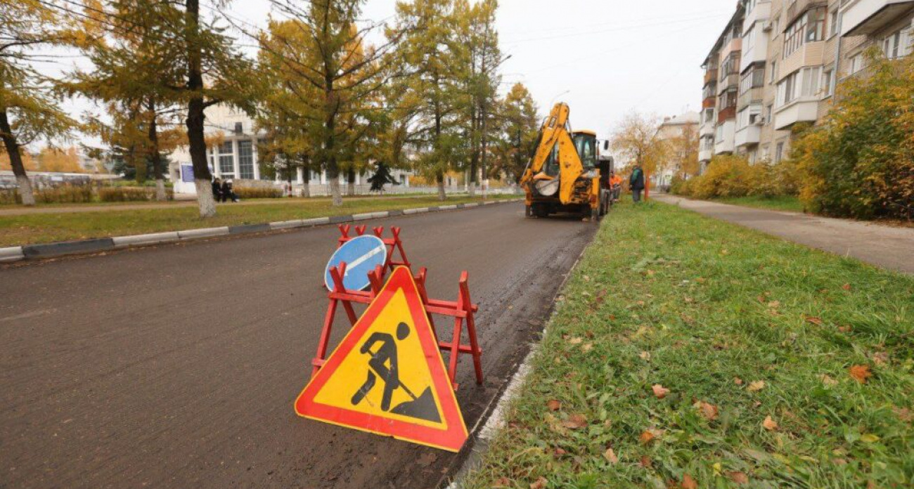 В центре Дзержинска меняют асфальт на бульваре Мира перед масштабным благоустройством-2026