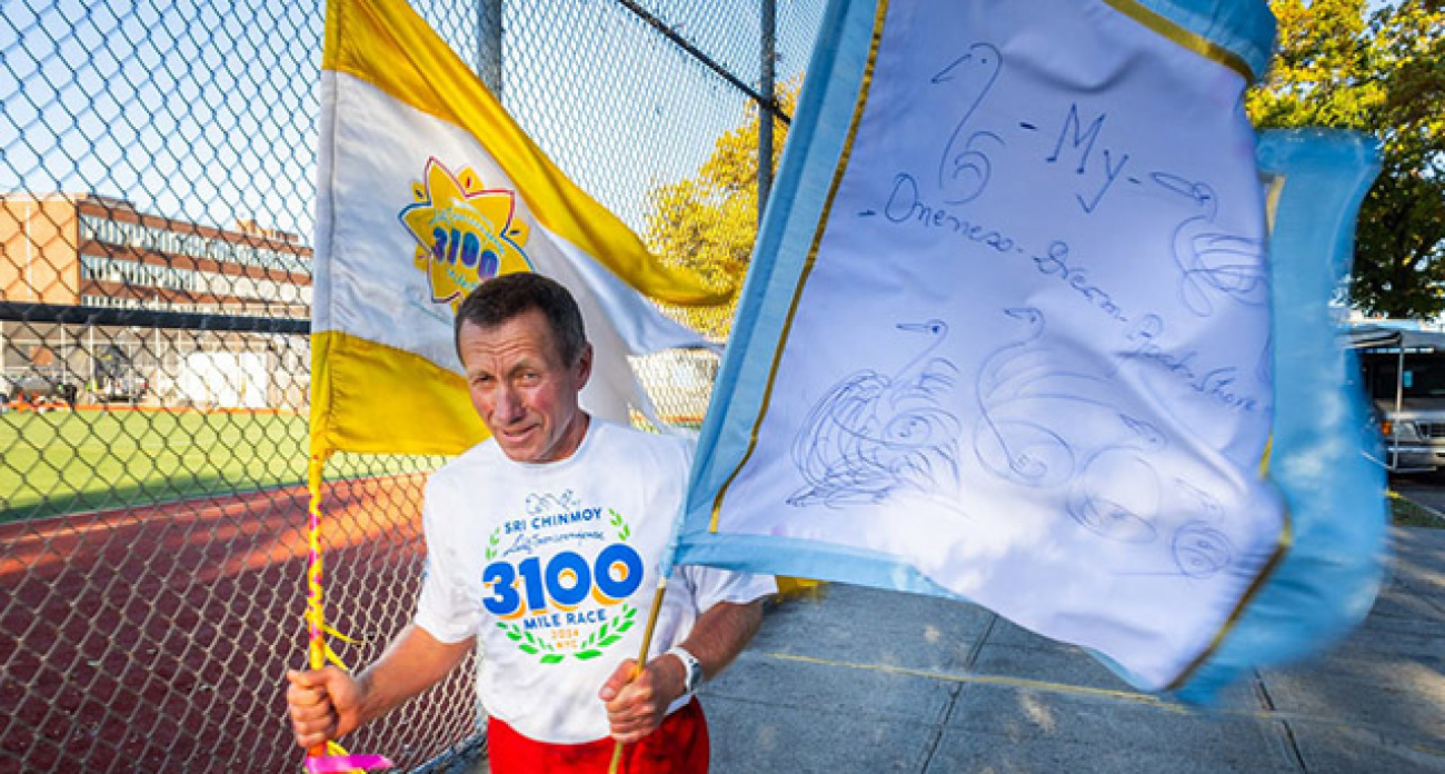 Лесозаготовитель из Петербурга 13 раз финишировал в самом длинном забеге планеты — 5000 км