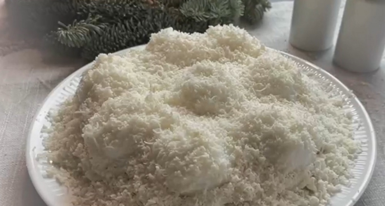 Салат Белая мечта: блюдо, которое затмит все остальные на новогоднем столе-2026 и завоюет сердца гостей