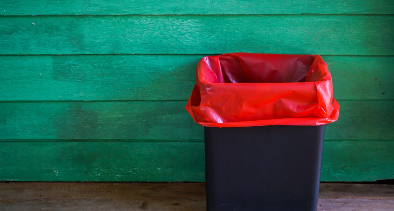 Рыба, лук, органика: как избавиться от запаха в ведре на месяцы - 3 проверенных способа