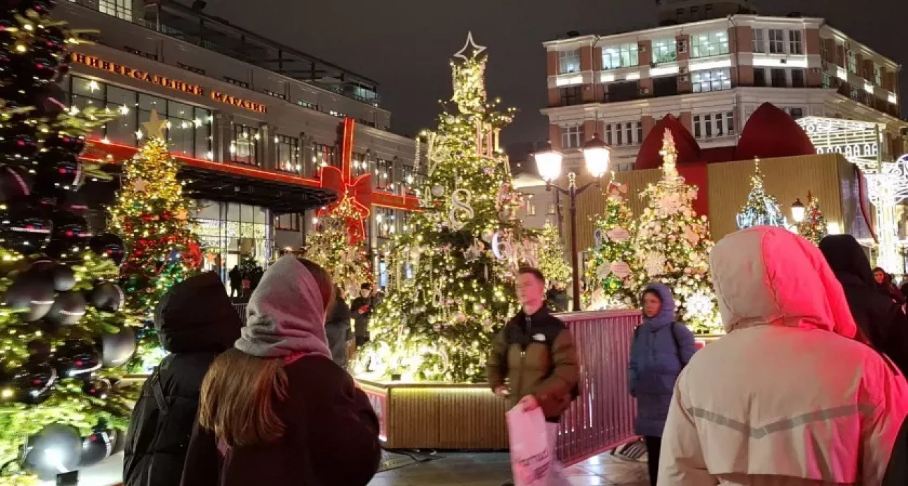 Встречать Новый год в компании утратило актуальность: что выбирают современные люди вместо этого