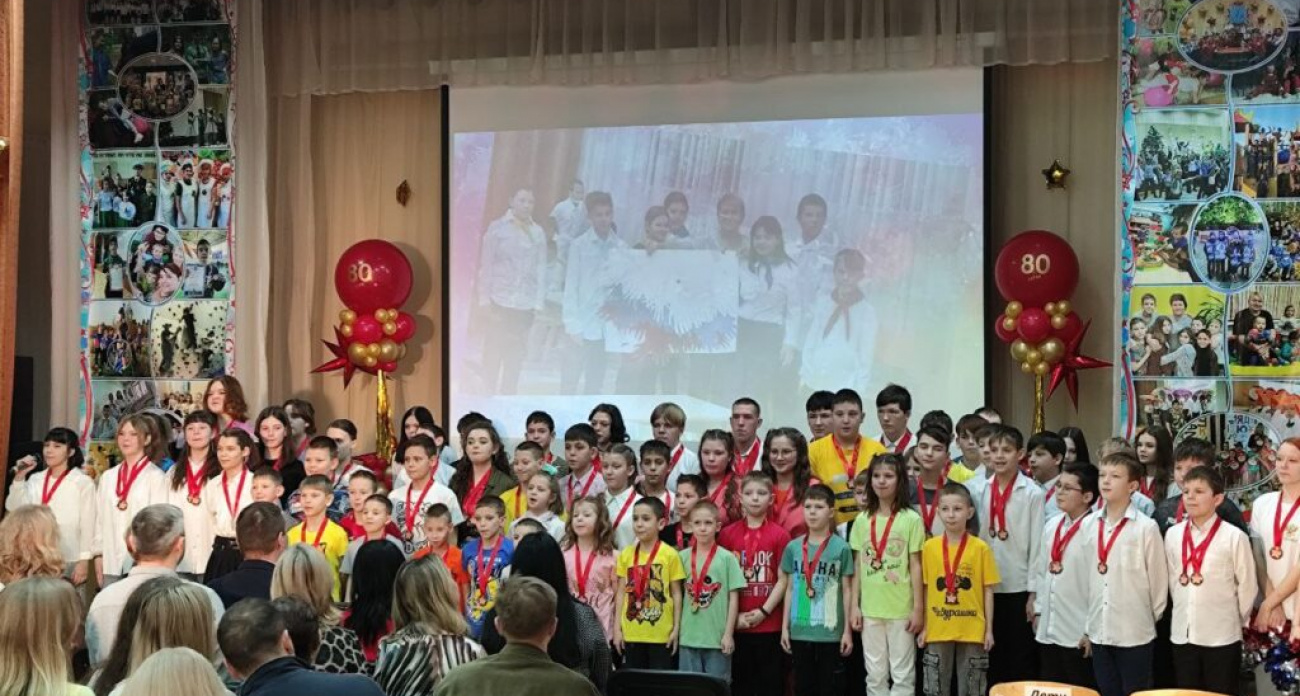 Дом, где 80 лет согревают сердца детей, оставшихся без родителей