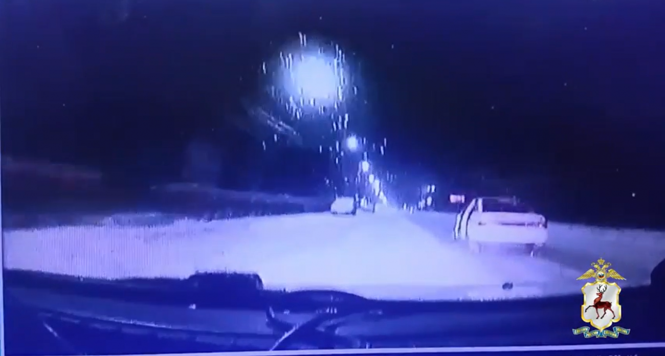 В Дзержинске поймали пьяного водителя на машине без дверей и капота