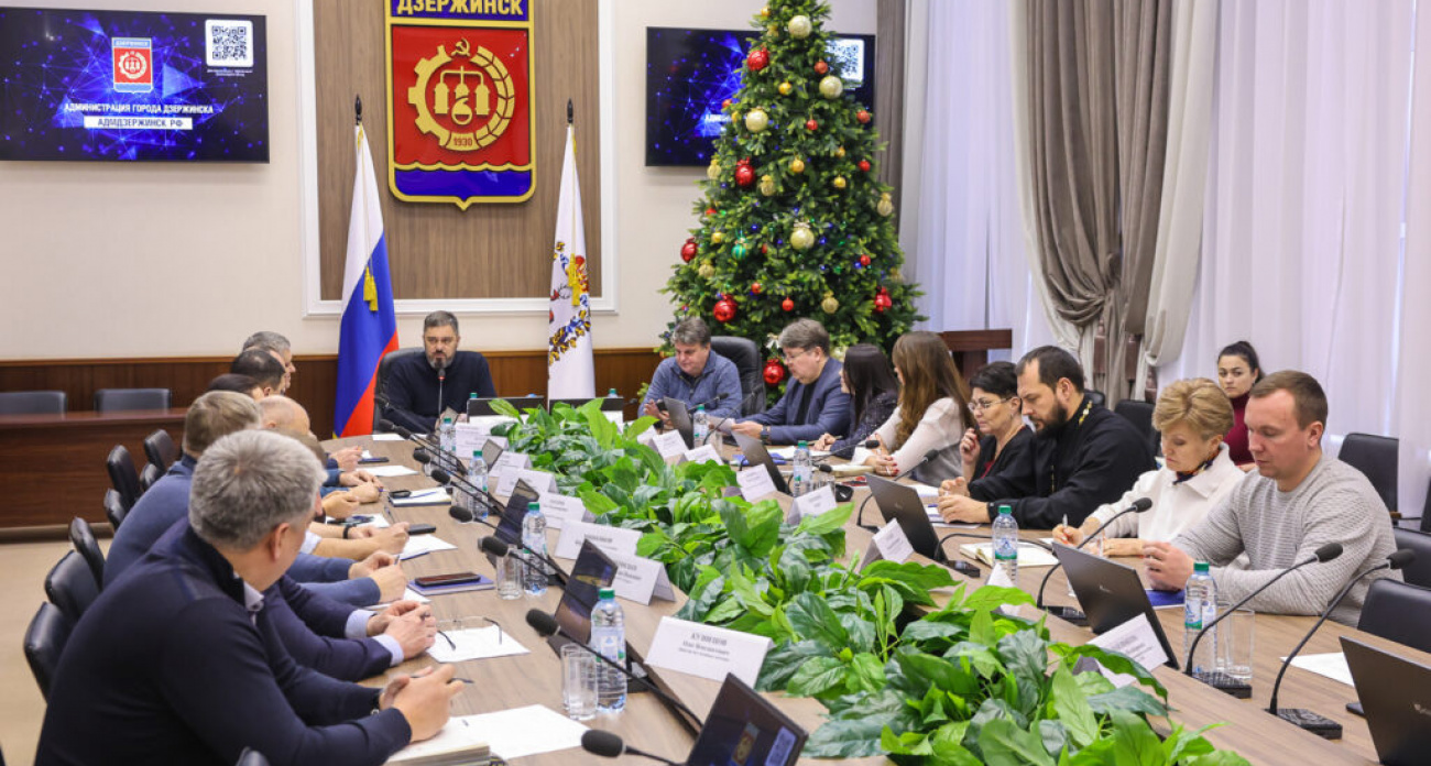 В Дзержинске силовики и спасатели готовят Святое озеро к крещенским купаниям 18-19 января