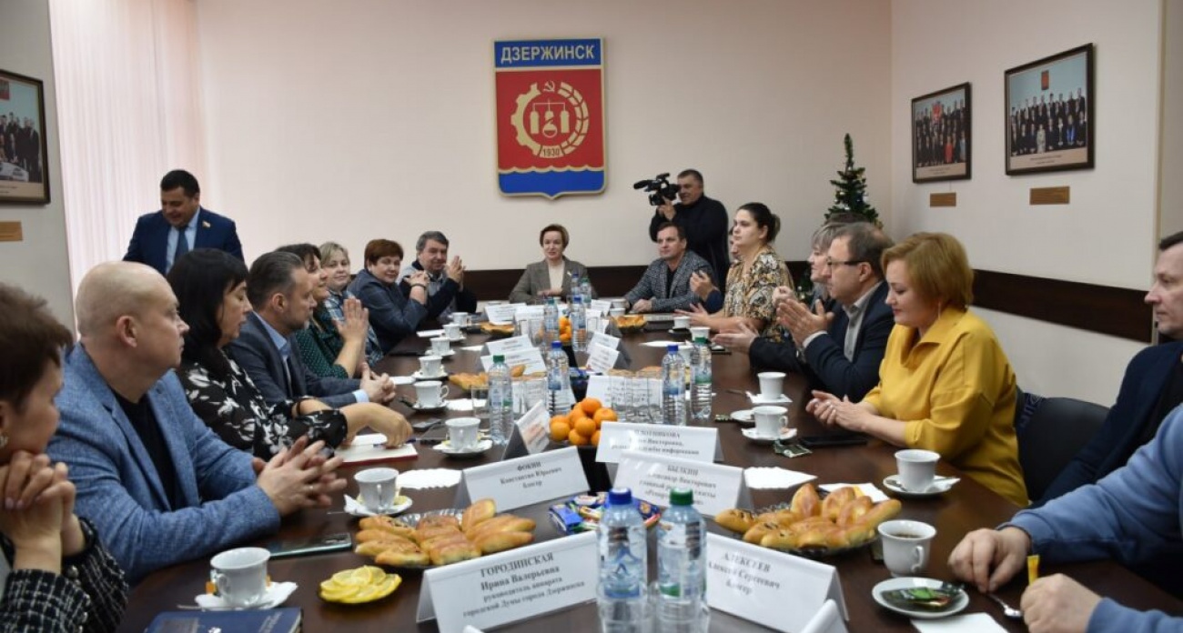 Депутаты Дзержинска раскрыли секреты сотрудничества с журналистами на закрытой встрече