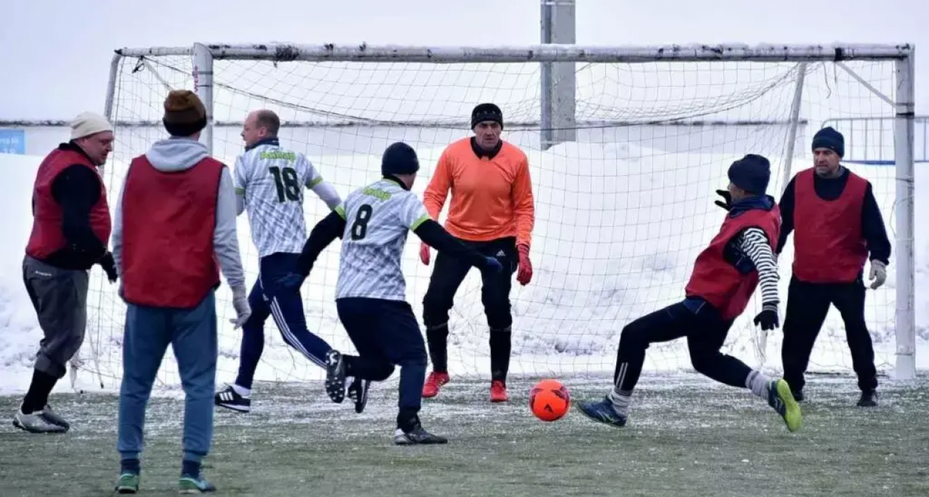 25 мячей за 6 матчей: результативный тур ветеранского футбола перед решающими играми 24 января