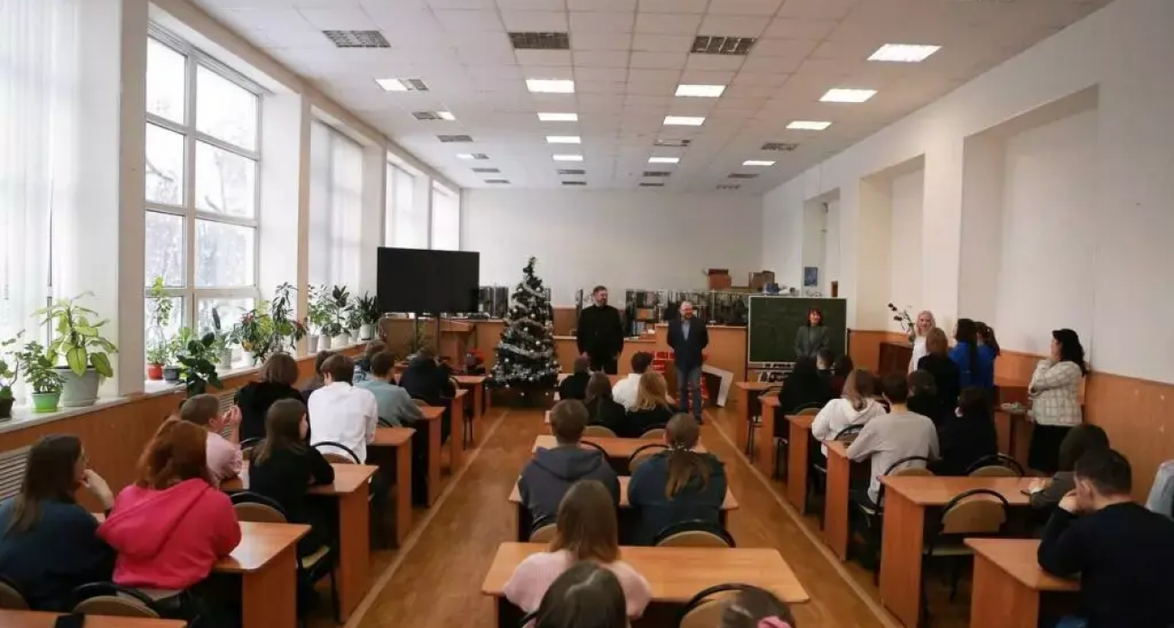 «От вас зависит завтрашний Дзержинск»: Михаил Клинков встретился со студентами техникума-победителя федерального конкурса