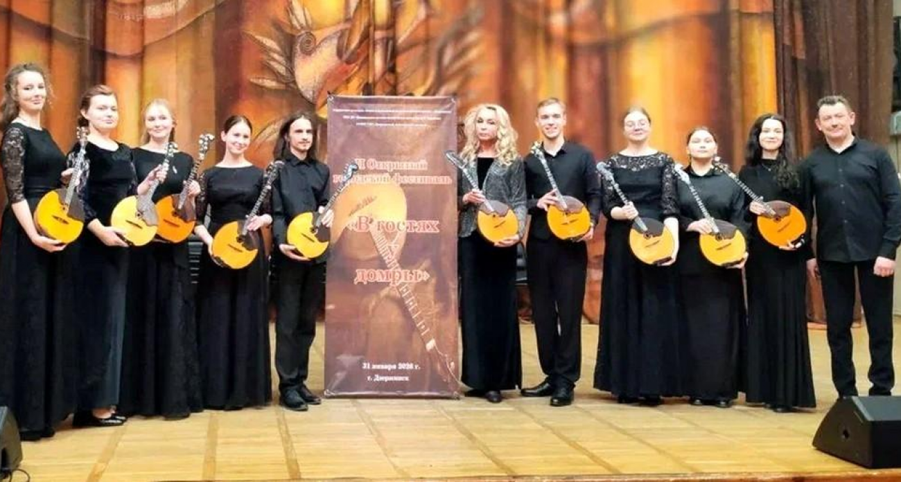 Уникальные домры мастера Беляева покорили гостей II Открытого фестиваля в Дзержинске