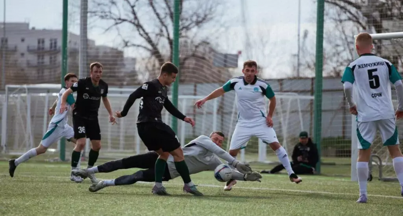 «Химик» разгромил соперника 5:1 — два гола забили игроки на просмотре