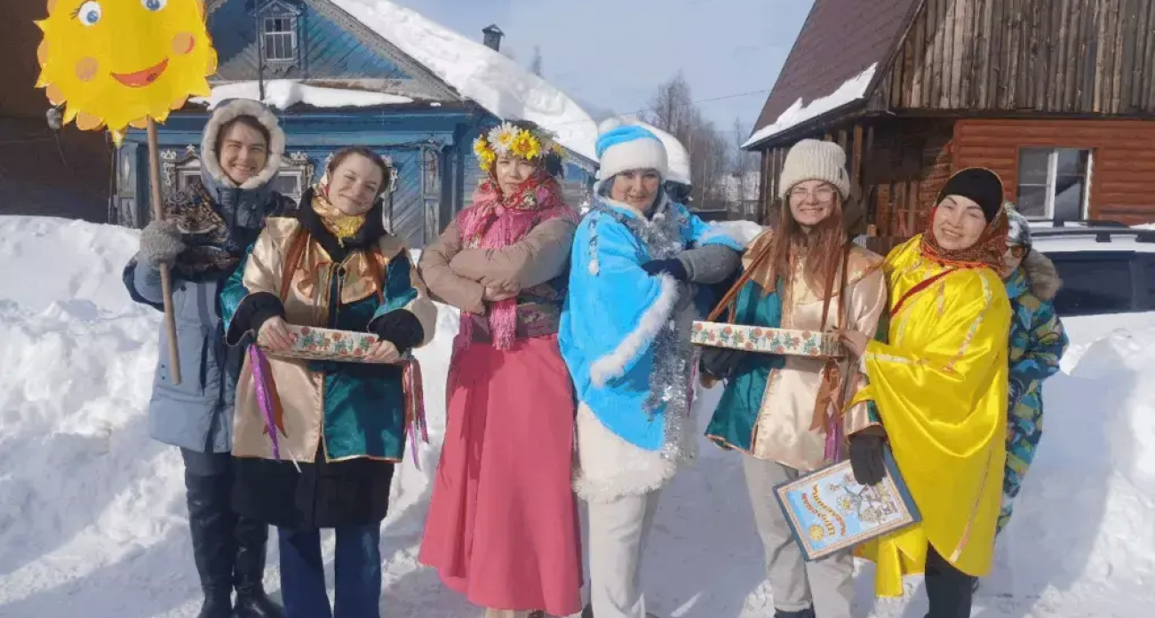 Дзержинцы устроили масленичный разгул под солнцем