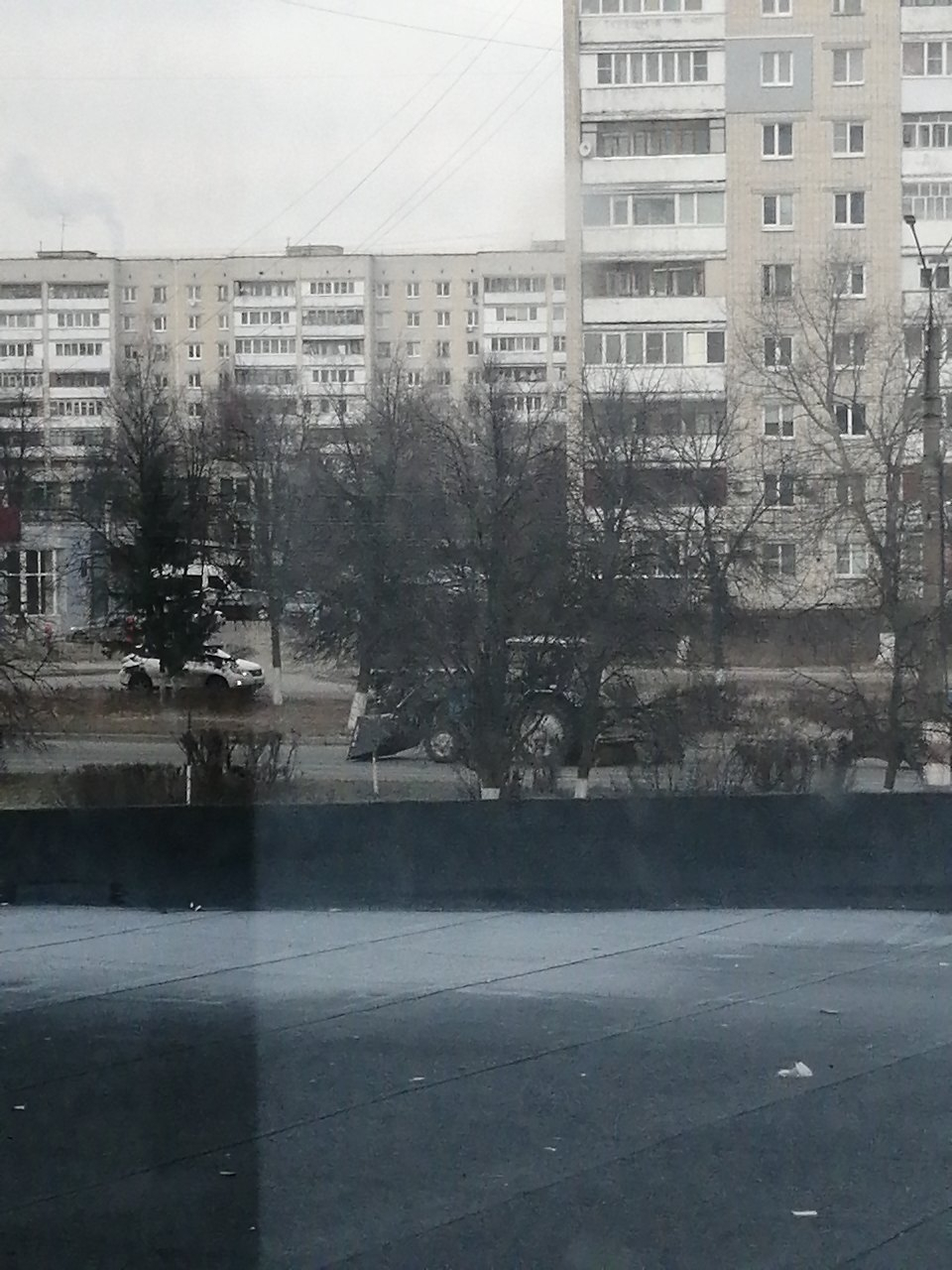 Воздуха-то навалило: в Дзержинске с дорог счищали невидимый снег