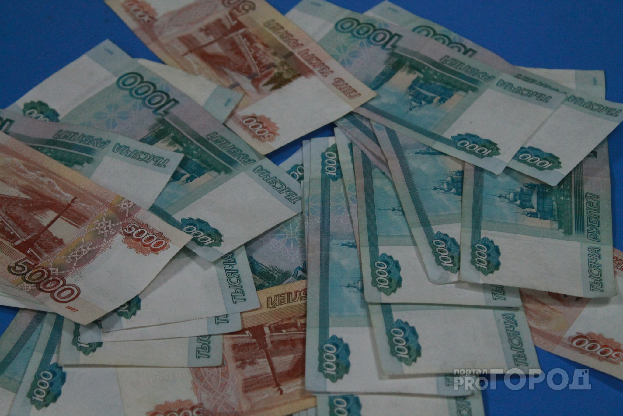 Снятие порчи стоит дорого: жительница Дзержинска отдала крупную сумму гадалке