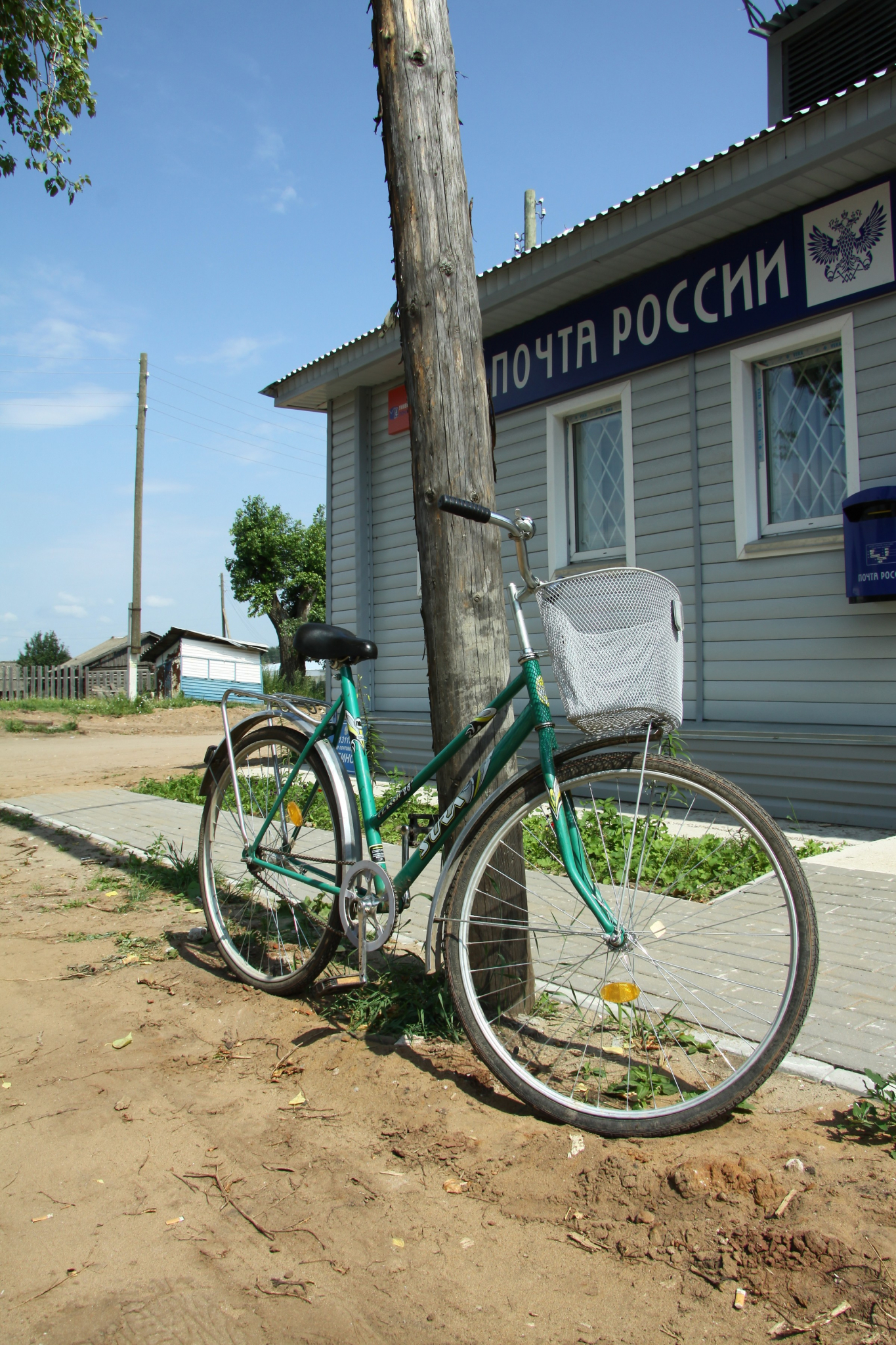 Почтальонов в Дзержинске заставляли торговать продуктами