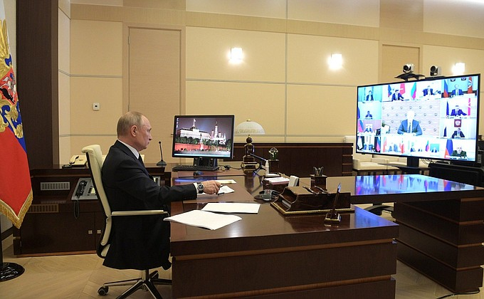 Владимир Путин выступит с большой речью перед совещанием по коронавирусу