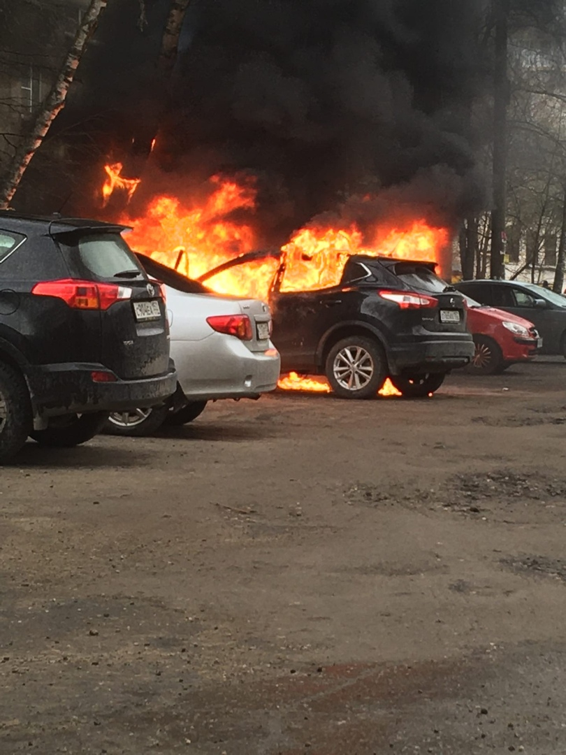 Появились подробности утреннего возгорания автомобиля в Дзержинске