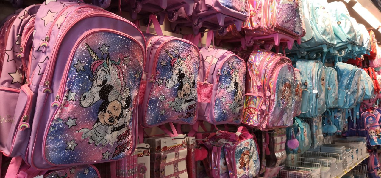 Роспотребнадзор дал рекомендации по выбору школьных рюкзаков