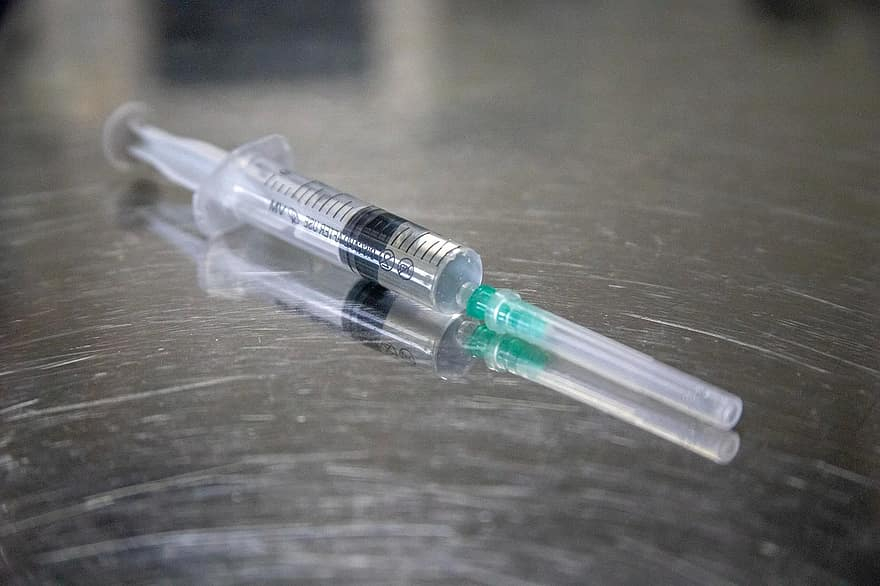 Вакцин не боюсь: жители региона о грядущей иммунизации от Covid-19