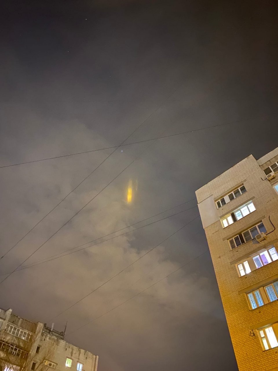 Нижегородцы заметили странный светящийся объект в небе над регионом