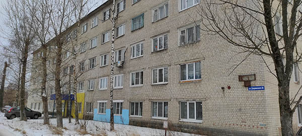 Девушке-инвалиду в Дзержинске предложили квартиру на пятом этаже в доме без лифта и пандуса