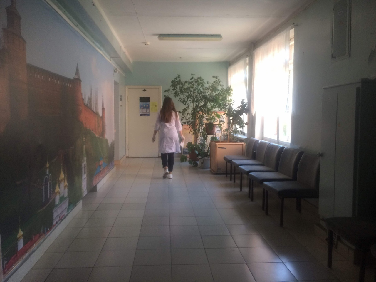 Власти прокомментировали новость об увольнении 40 медиков из дзержинского госпиталя