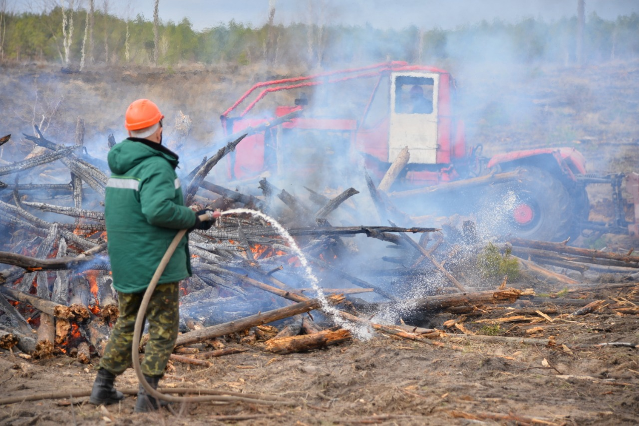 В Дзержинске провели проверку готовности команд лесопожарной станции