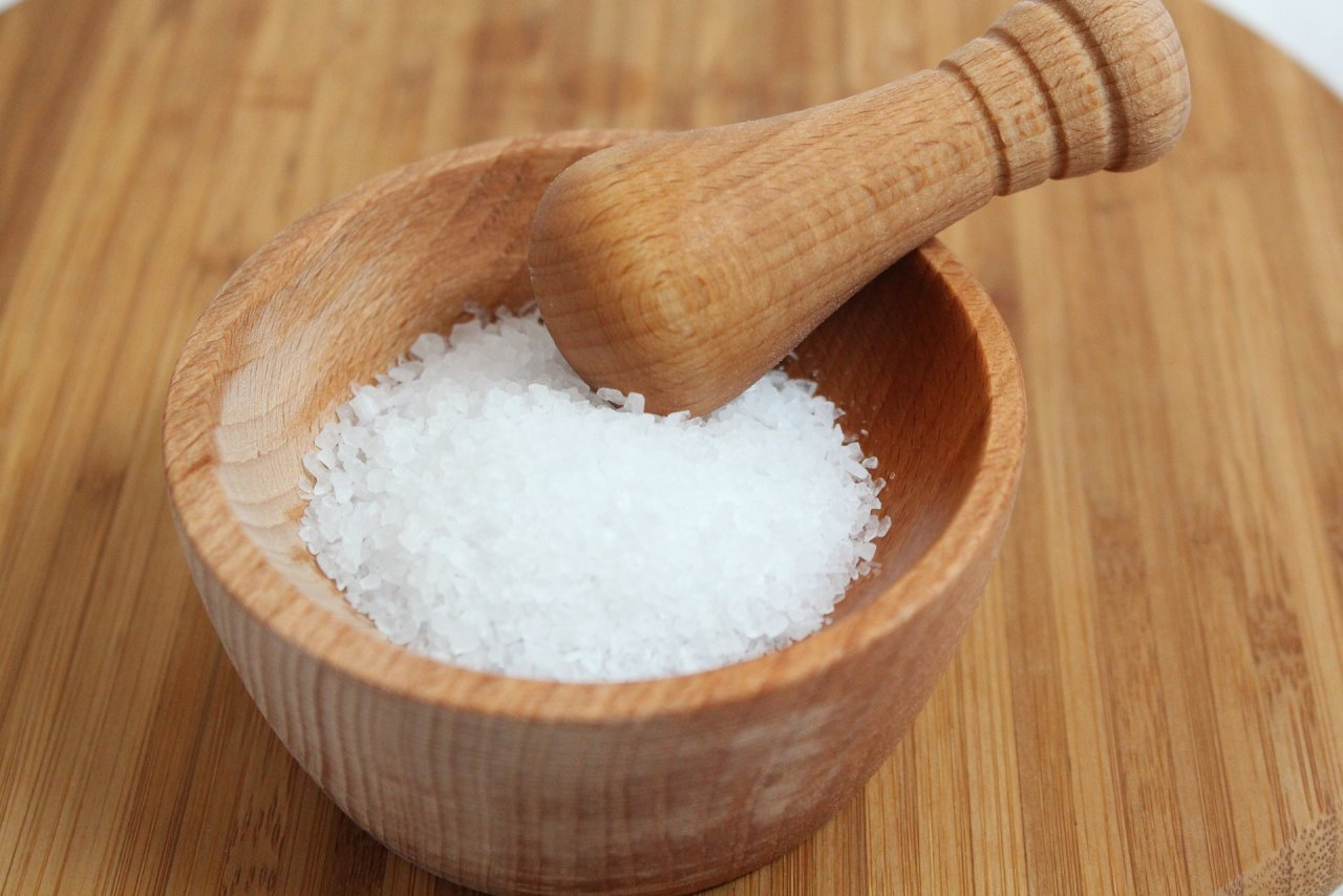 В Роскачестве назвали продукты, содержащие много скрытой соли