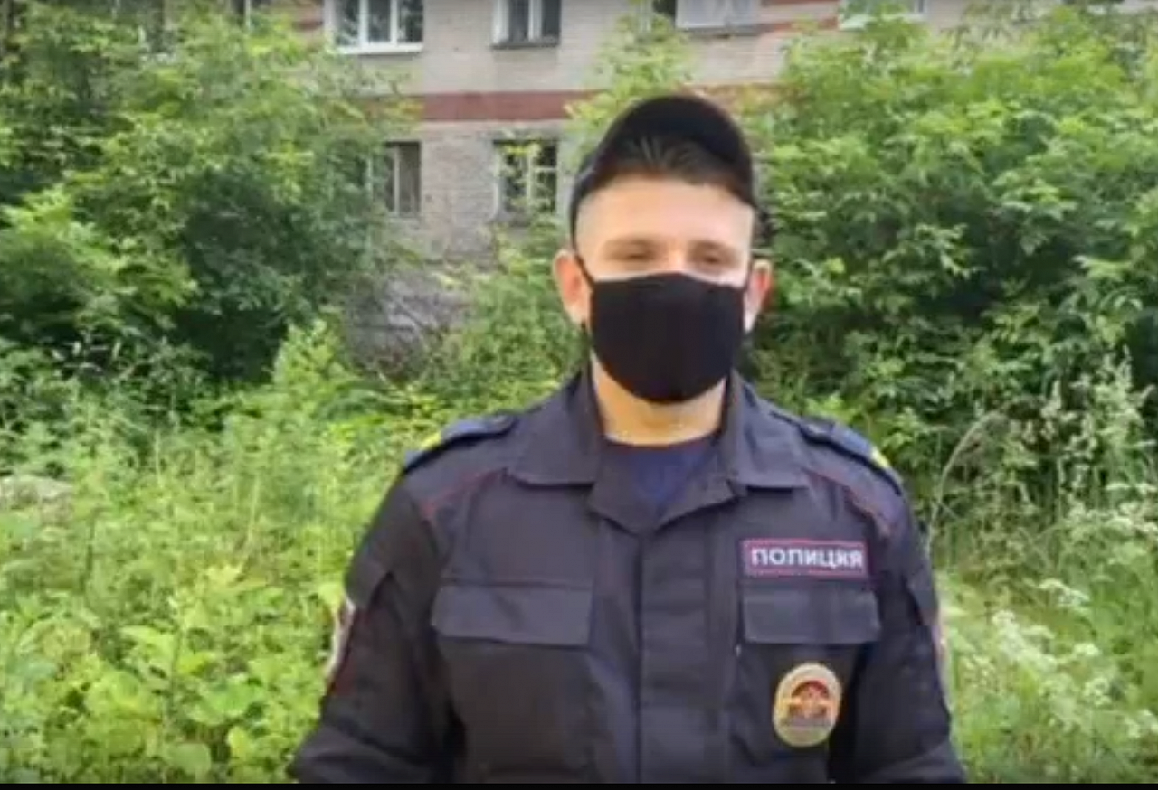 Полицейские спасли людей из горящего общежития в Дзержинске
