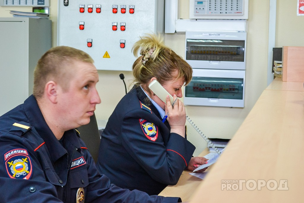 В Дзержинске задержали двух девушек, у которых было 100 свертков с наркотиками