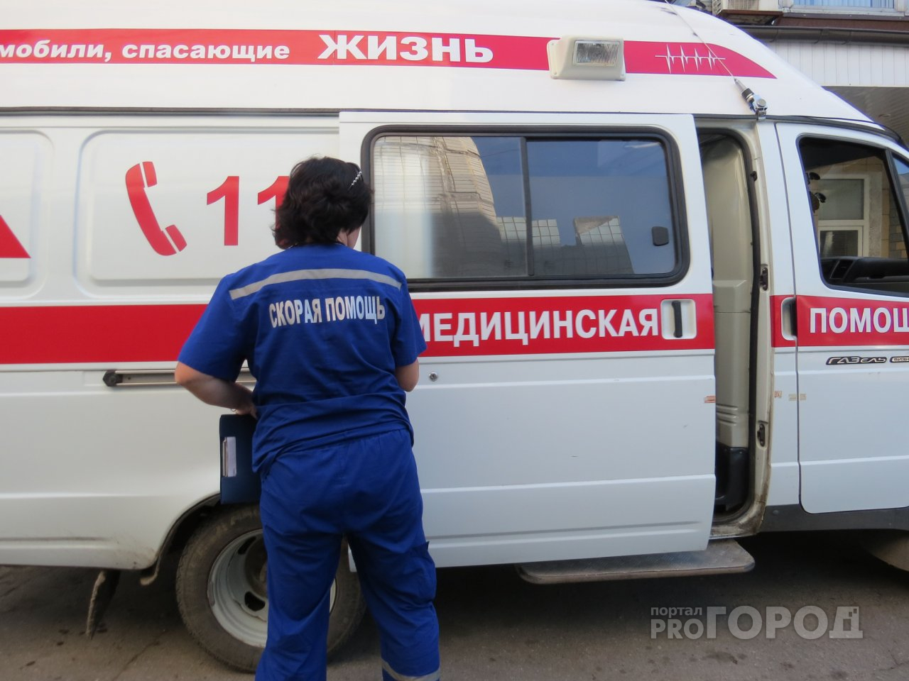 В России начал действовать закон, ужесточающий наказание за не пропуск скорой помощи