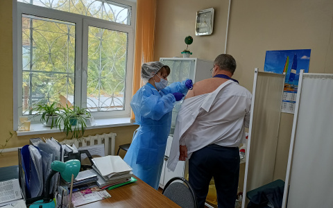 Названо количество вакцины от COVID-19, которую привезли в Нижегородскую область