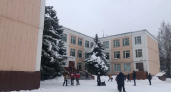 Никаких телефонов в школе: Путин принял закон