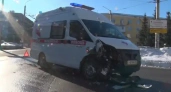 ДТП в Дзержинске: скорая столкнулась с легковушкой на площади Маяковского